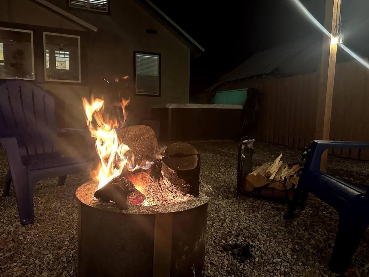 Close To Hiawatha Tr And Biking With Hot Tub Wallace Extérieur photo