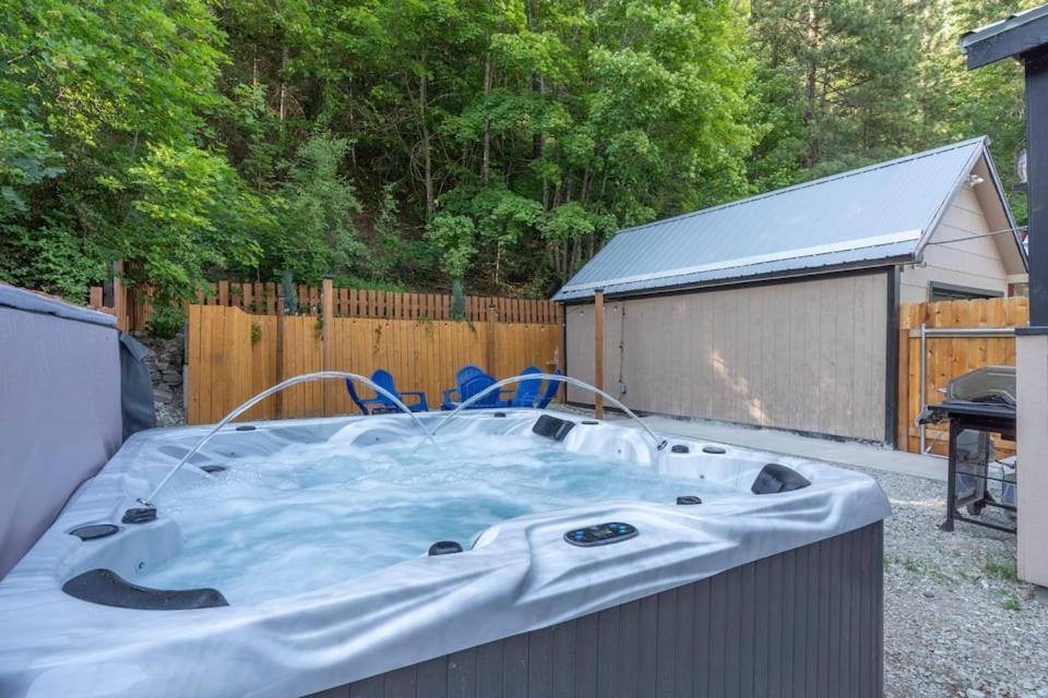 Close To Hiawatha Tr And Biking With Hot Tub Wallace Extérieur photo